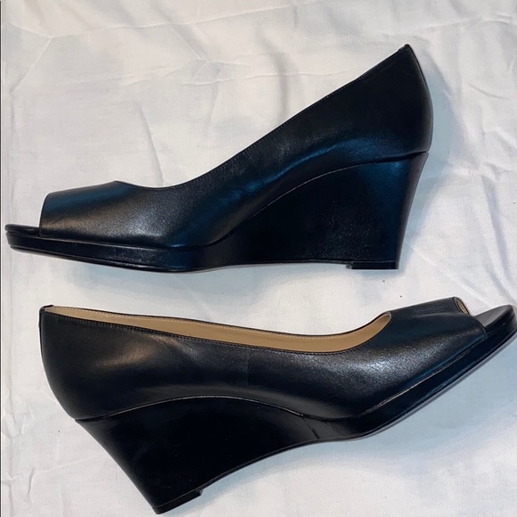 Naturalizer Shoes - NATURALIZER OLIVIA LEATHER WEDGE OPEN TOE PUMPS